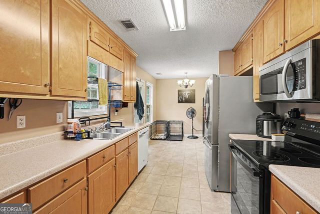 513 Wylderose Lane, Locust Grove, GA 30248