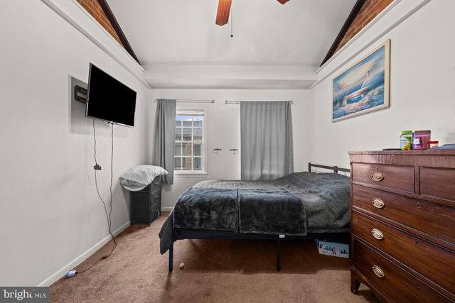 211 MADEIRA ST, Baltimore, MD 21231