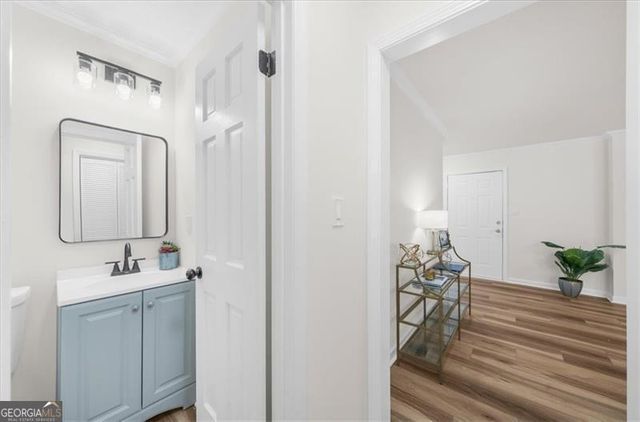 280 Winding River Road E, Sandy Springs, GA 30350