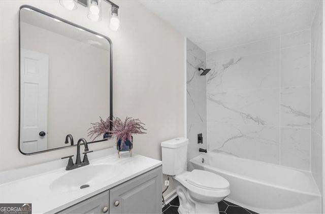 280 Winding River Road E, Sandy Springs, GA 30350