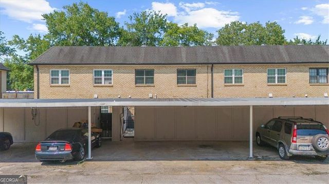 280 Winding River Road E, Sandy Springs, GA 30350