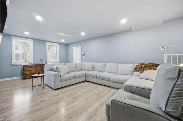 1038 24th ST, Newport News, VA 23607