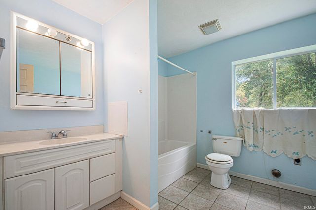 51186 State Road 19, Elkhart, IN 46514