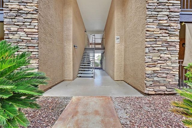 5081 River Glen Drive 97, Las Vegas, NV 89103