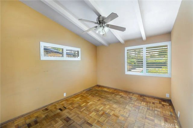 19760 Victory, Woodland Hills, CA 91367