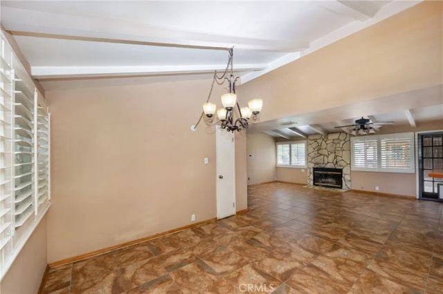 19760 Victory, Woodland Hills, CA 91367