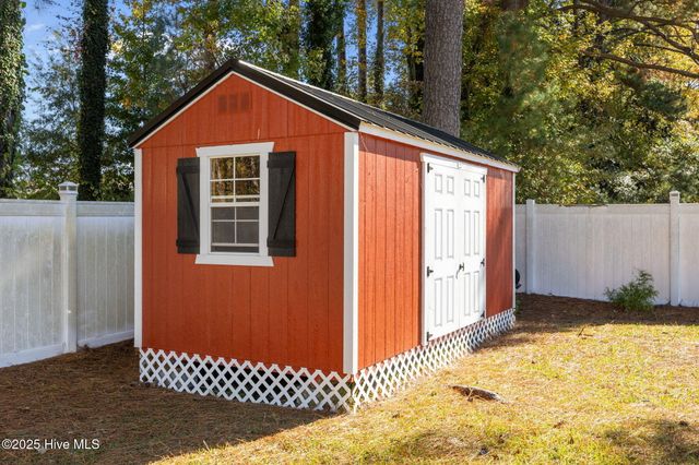 2705 Carey Road, Kinston, NC 28504