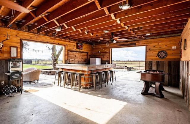 18393 Paradise Rd, Tracy, CA 95304