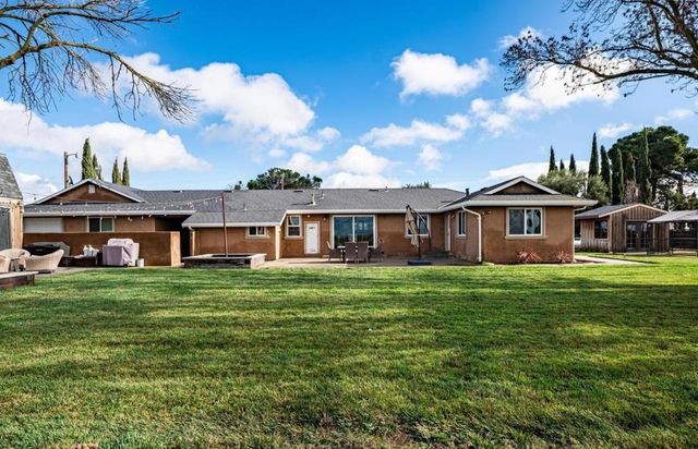 18393 Paradise Rd, Tracy, CA 95304