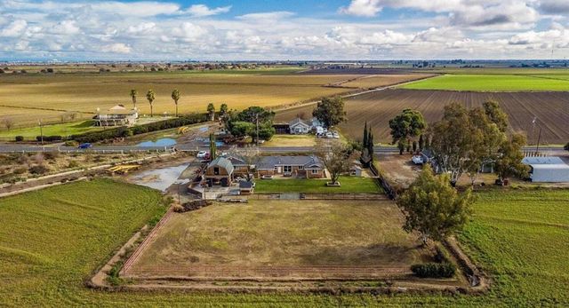 18393 Paradise Rd, Tracy, CA 95304