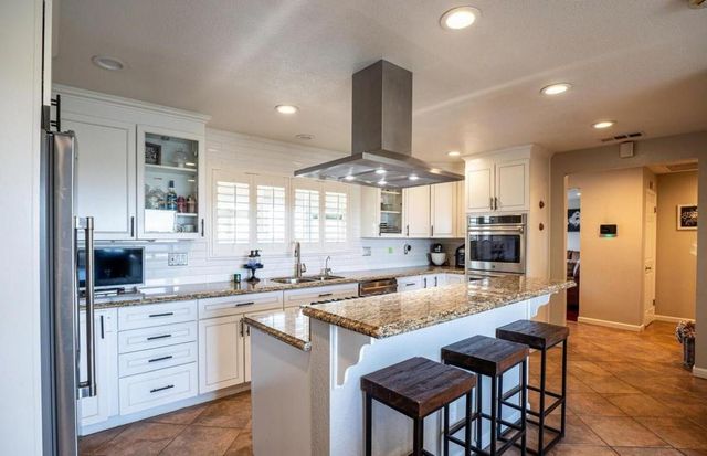 18393 Paradise Rd, Tracy, CA 95304