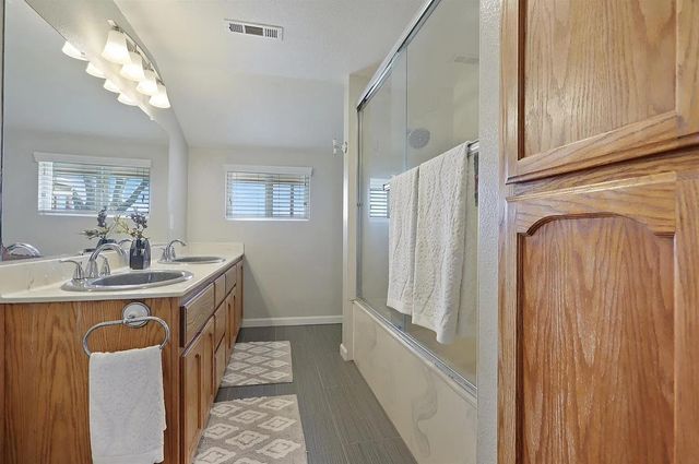 18393 Paradise Rd, Tracy, CA 95304