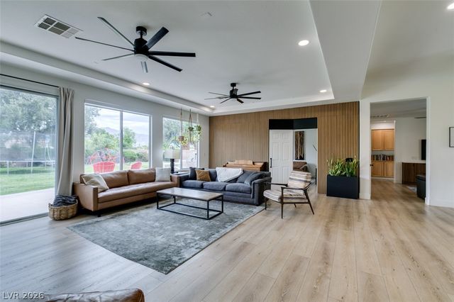 7210 Shallowford Avenue, Las Vegas, NV 89131