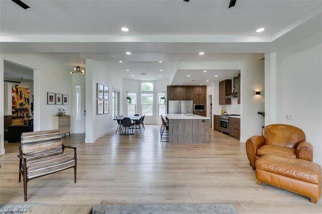 7210 Shallowford Avenue, Las Vegas, NV 89131