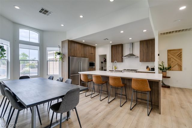 7210 Shallowford Avenue, Las Vegas, NV 89131