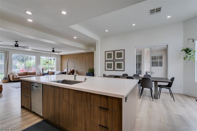 7210 Shallowford Avenue, Las Vegas, NV 89131