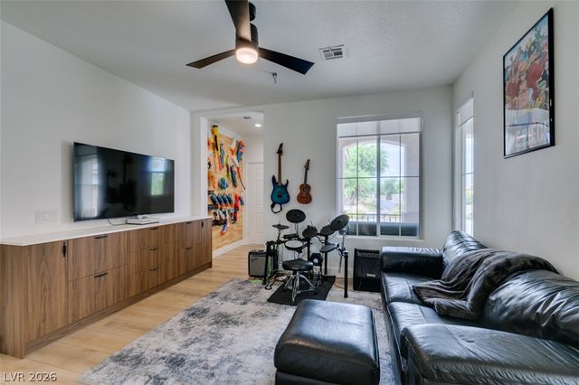 7210 Shallowford Avenue, Las Vegas, NV 89131