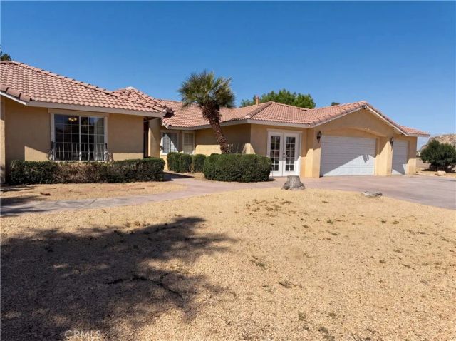 15358 Lookout, Apple Valley, CA 92307