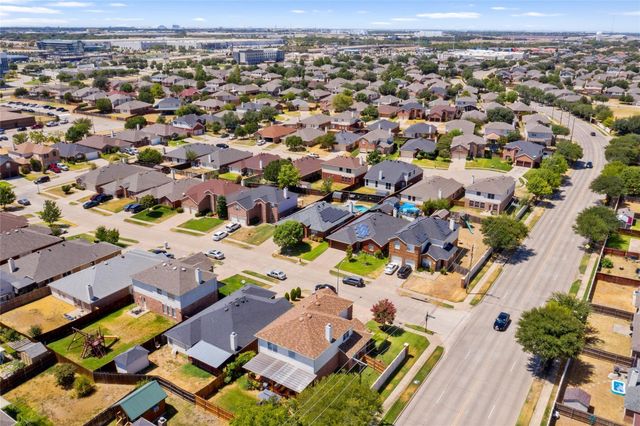 1003 Stonebrook Drive, Grand Prairie, TX 75052