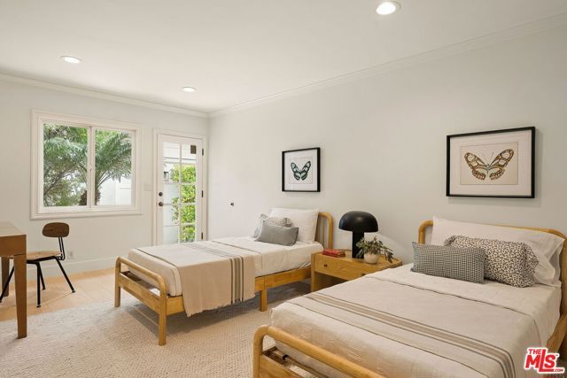 3200 Stoner Avenue, Los Angeles, CA 90066