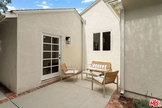 3200 Stoner Avenue, Los Angeles, CA 90066