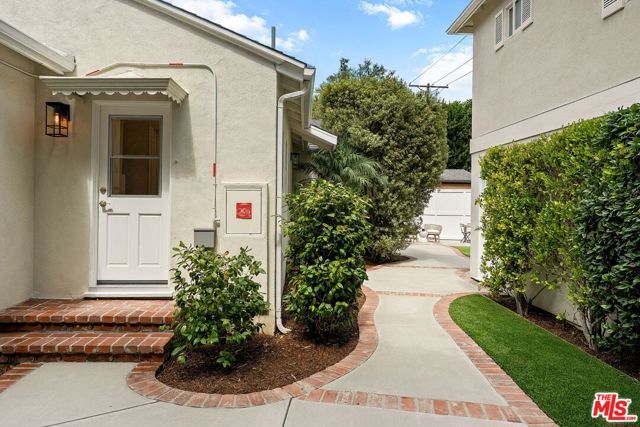 3200 Stoner Avenue, Los Angeles, CA 90066