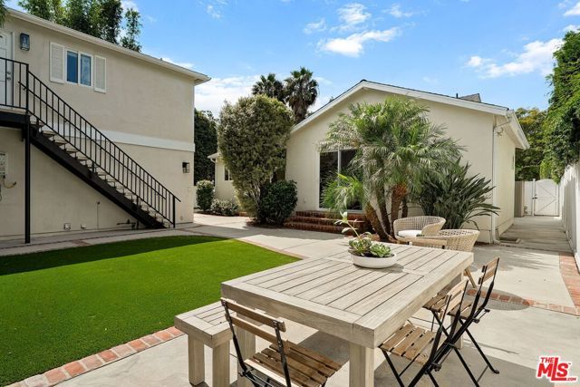 3200 Stoner Avenue, Los Angeles, CA 90066