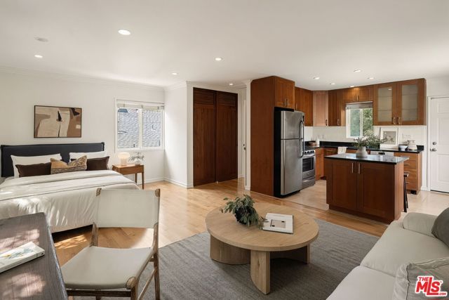 3200 Stoner Avenue, Los Angeles, CA 90066
