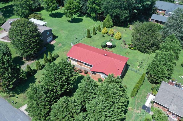 209 Northwood Drive, Morganton, NC 28655