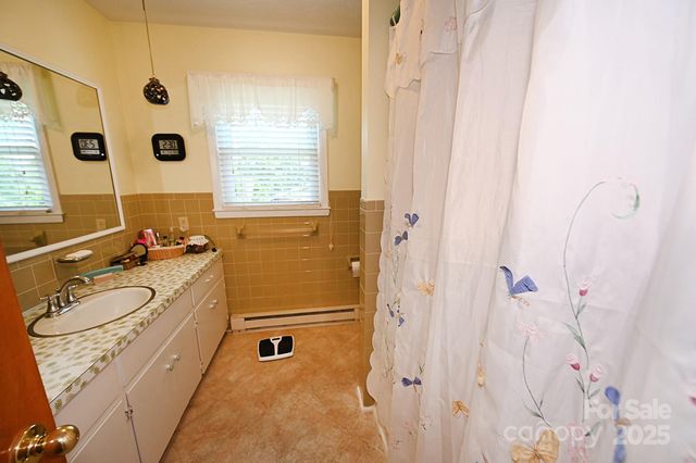 209 Northwood Drive, Morganton, NC 28655