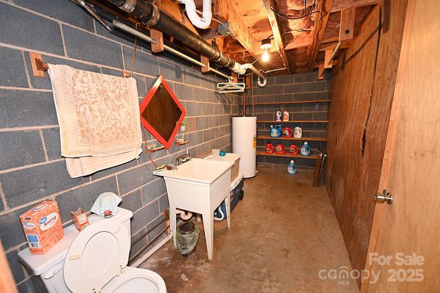 209 Northwood Drive, Morganton, NC 28655