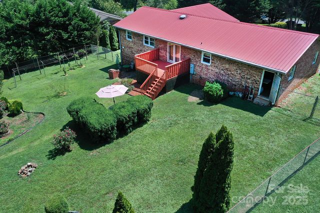 209 Northwood Drive, Morganton, NC 28655