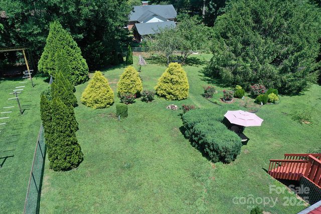209 Northwood Drive, Morganton, NC 28655