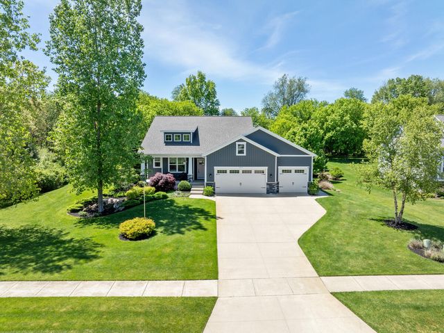 9579 Arrowcrest Drive, Rockford, MI 49341