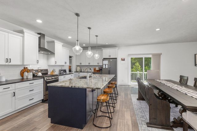 9579 Arrowcrest Drive, Rockford, MI 49341