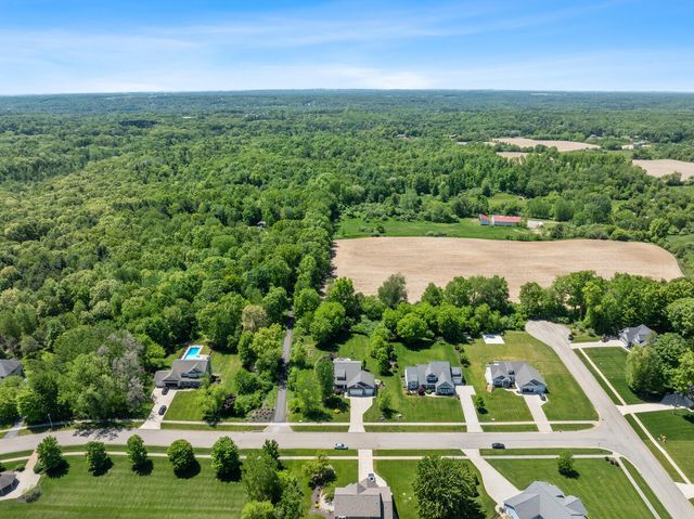 9579 Arrowcrest Drive, Rockford, MI 49341