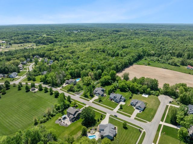 9579 Arrowcrest Drive, Rockford, MI 49341