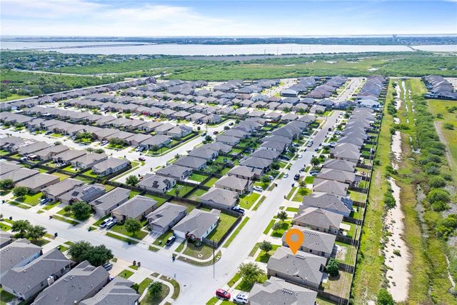 8009 Pavo Real St, Corpus Christi, TX 78414