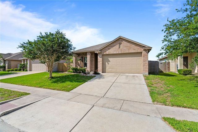 8009 Pavo Real St, Corpus Christi, TX 78414