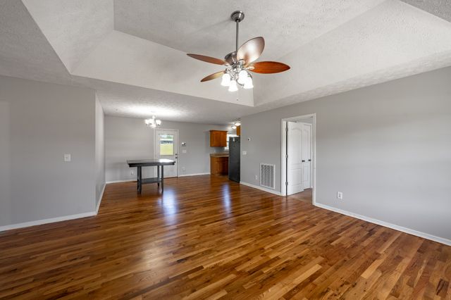 491 White Rd, Portland, TN 37148