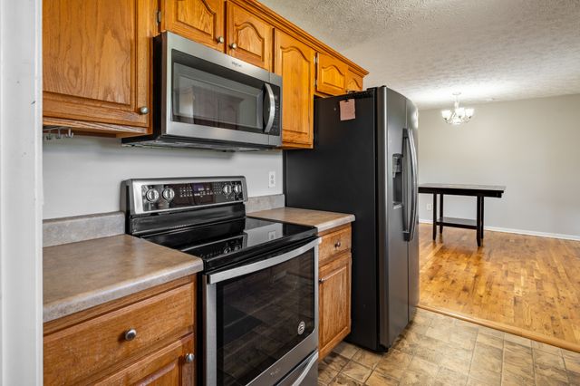 491 White Rd, Portland, TN 37148