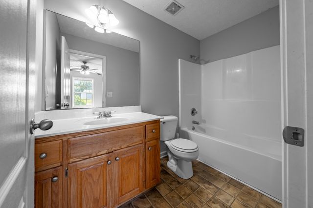 491 White Rd, Portland, TN 37148