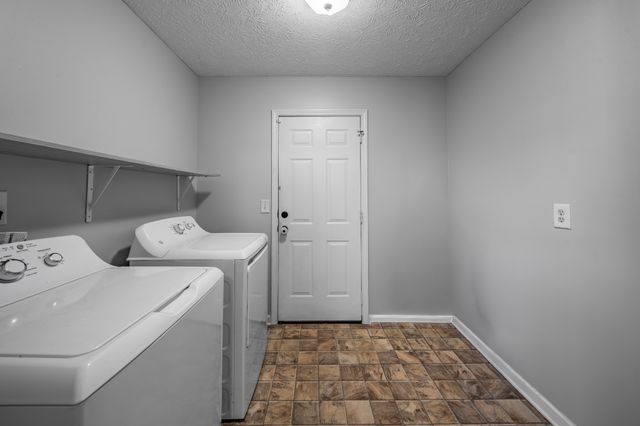 491 White Rd, Portland, TN 37148