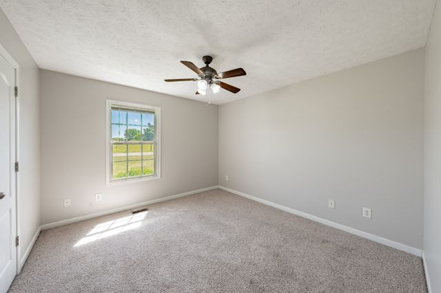 491 White Rd, Portland, TN 37148
