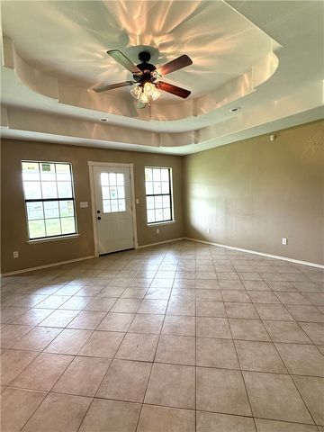308 Scott St, Alice, TX 78332