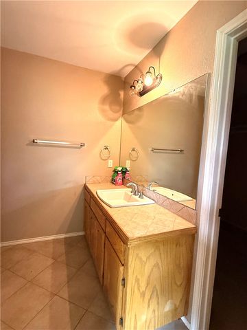 308 Scott St, Alice, TX 78332