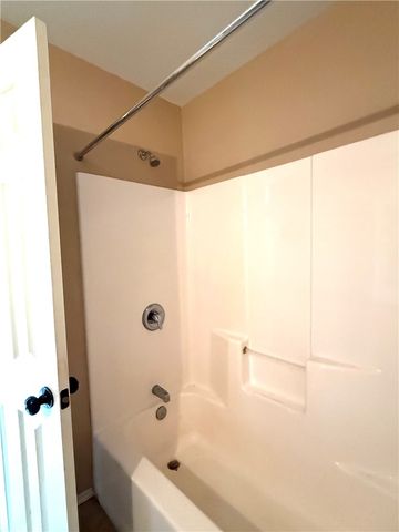 308 Scott St, Alice, TX 78332