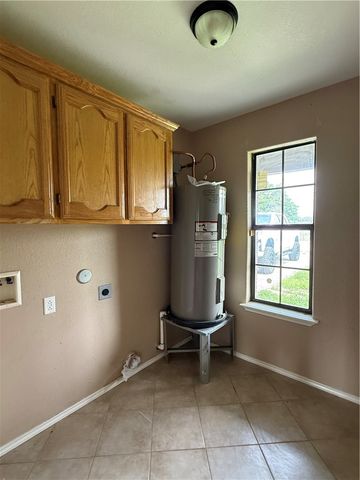 308 Scott St, Alice, TX 78332