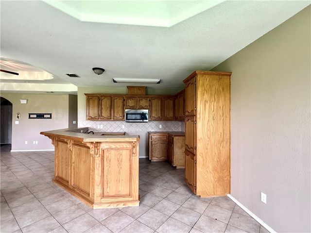 308 Scott St, Alice, TX 78332