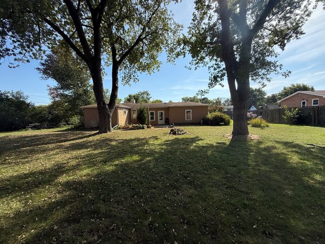 12766 W Atlantic Avenue, Waukegan, IL 60085